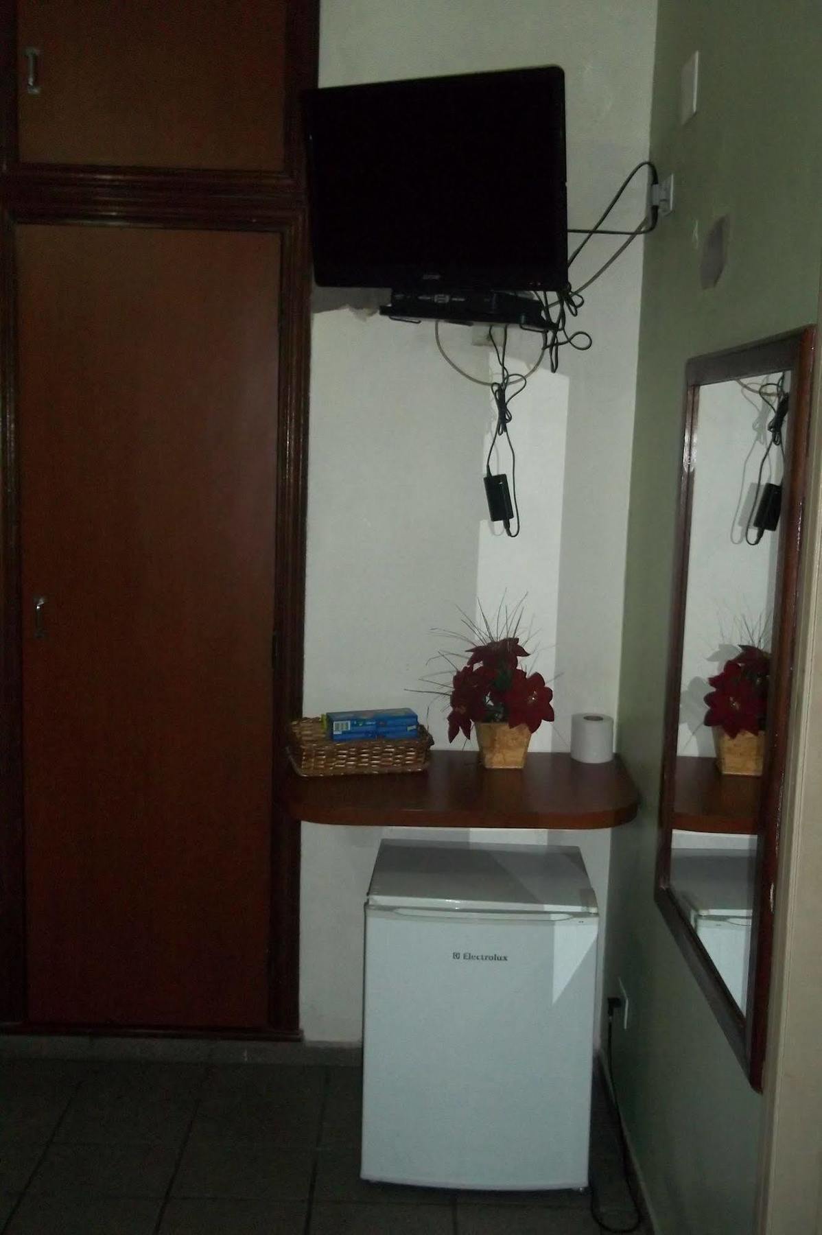 Mova 104 - Hotel Consulado Avenida Paulista San Paolo Esterno foto